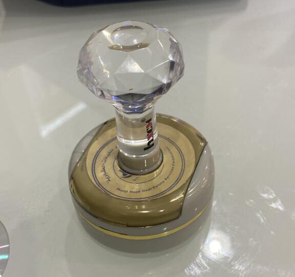 Crystal seals